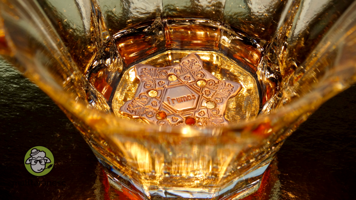 Frumos - ideogramă din cupru pentru alcalinizarea apei