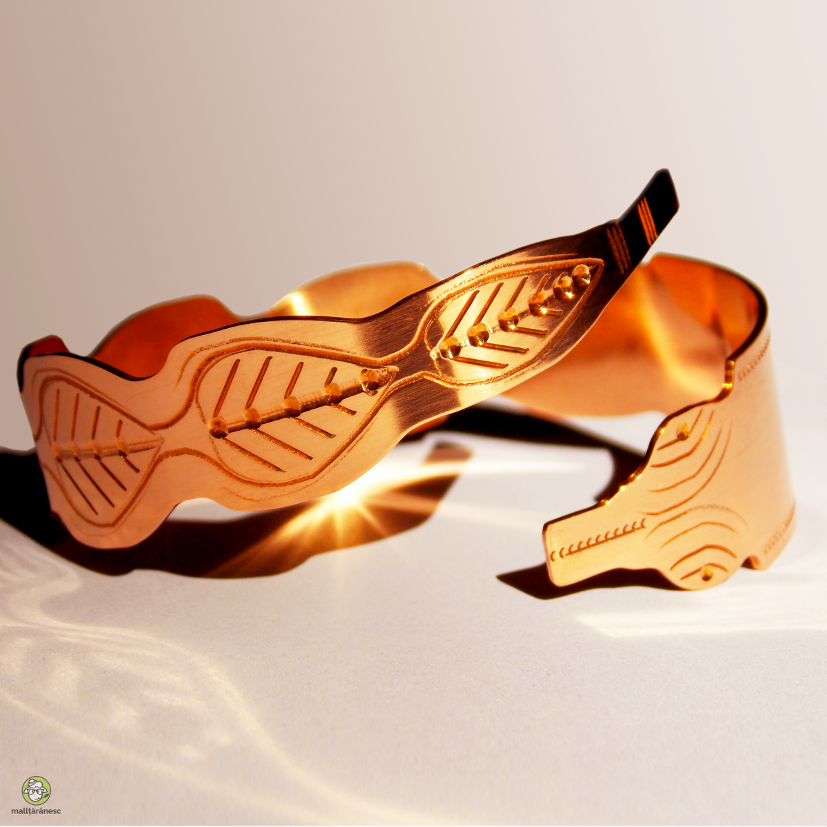 Zbor - brățară din cupru